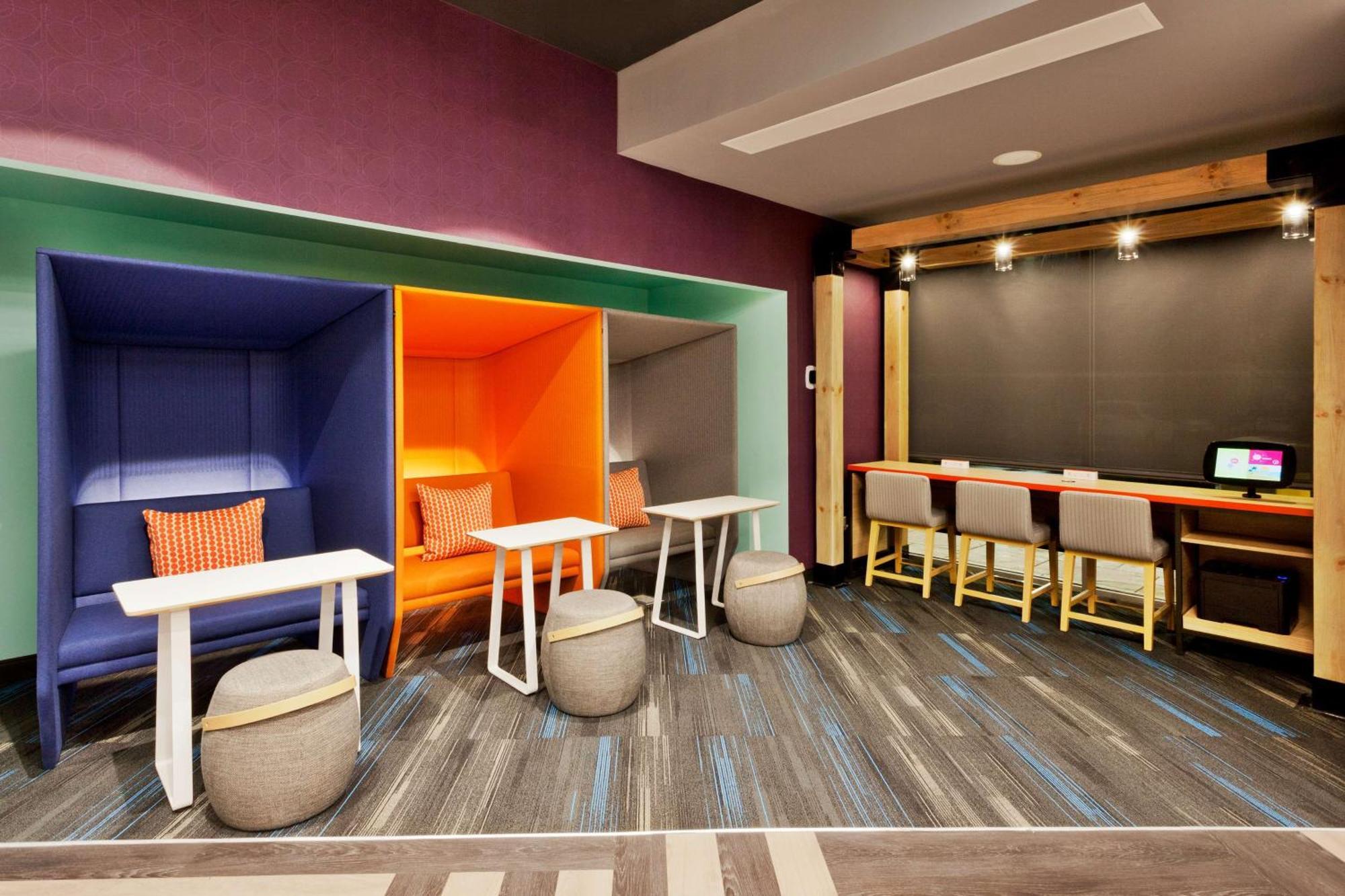 Tru By Hilton Auburn Hotel Exterior foto