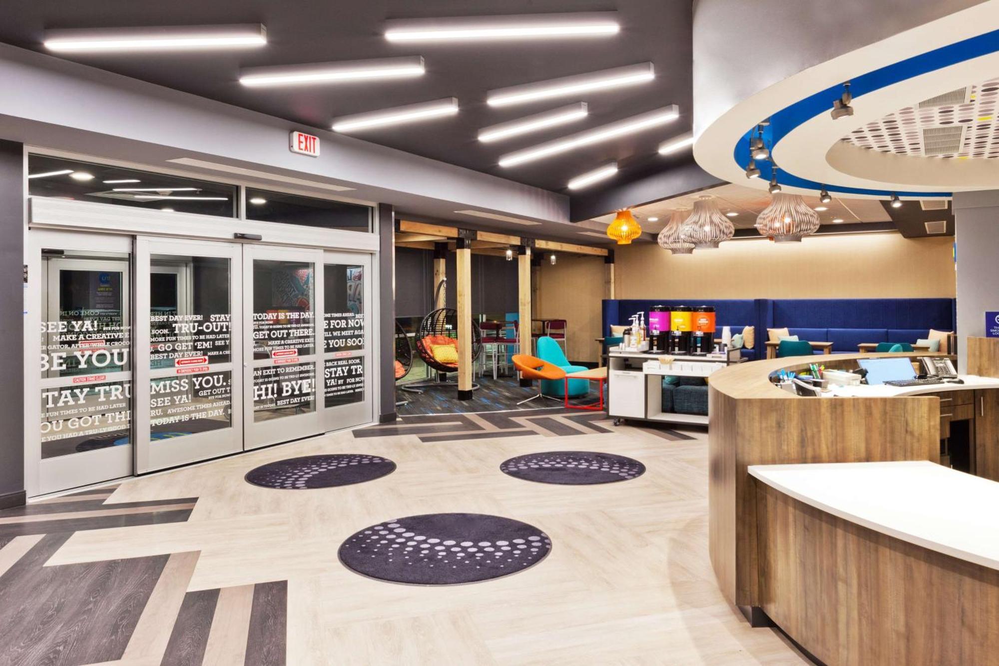Tru By Hilton Auburn Hotel Exterior foto
